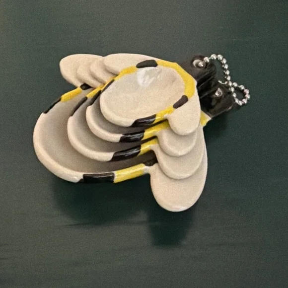 Ceramic Bumblebee Measuring Spoons Set of 4