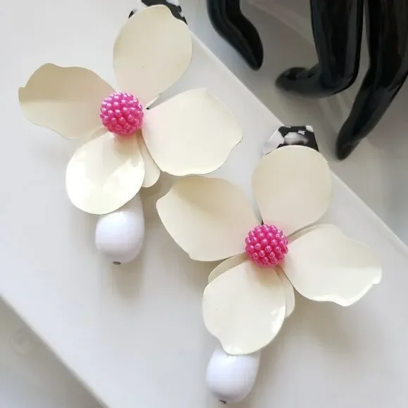 New! Zara Big Flower Earrings