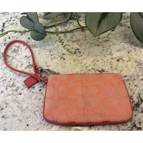 Coach Small Peach Signature Canvas‎ Wristet