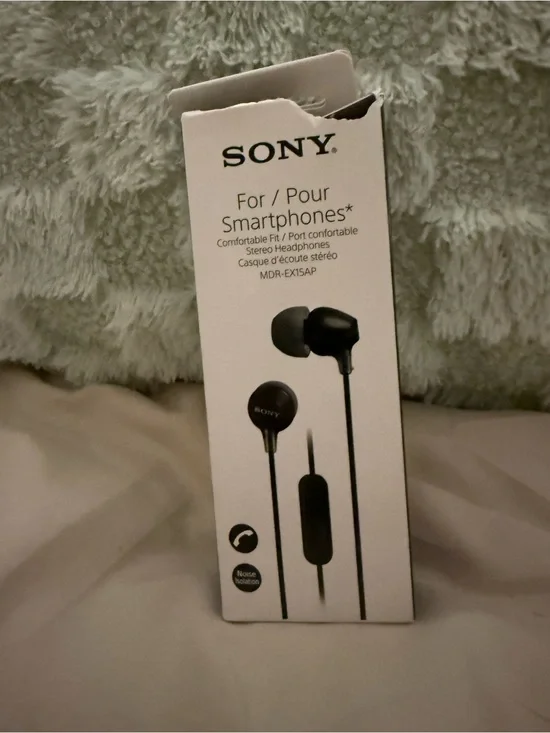 Sony MDR-EX15AP In-Ear Headphones - Black and White Packaging