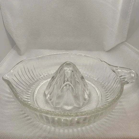 Vintage Ribbed Glass Juicer w/ Textured Base,‎ Thumb Tab Handle, & Pour Spout