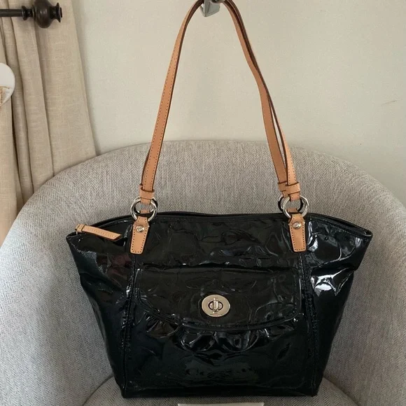 Coach Patten Vechetta Leather Shoulder Bag