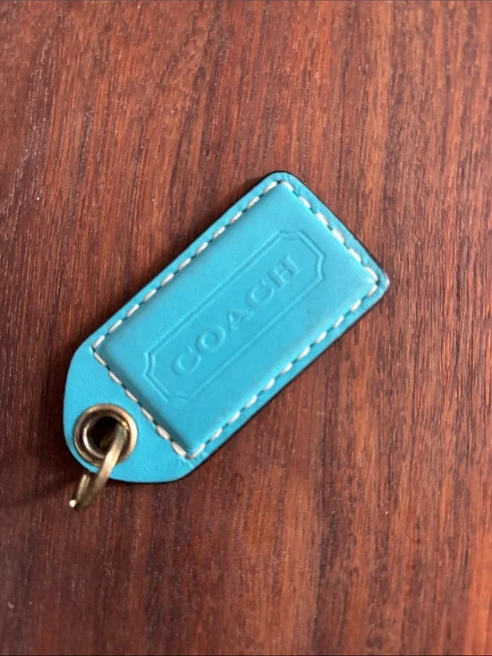 Coach tag