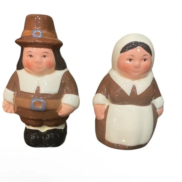 Publix Pilgrim Vintage Salt/Pepper Shaker Set
