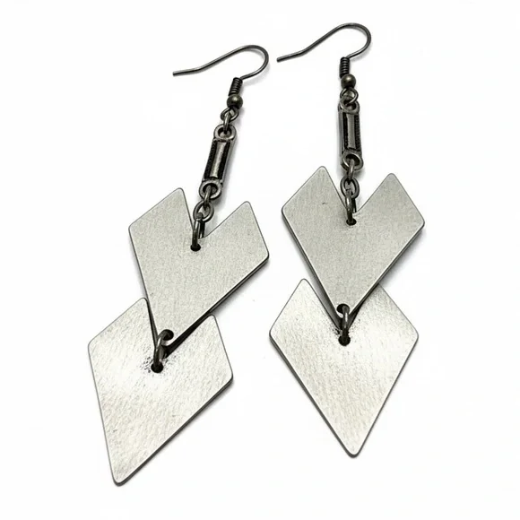 NWT Silver Geometric Linear Drop Earrings