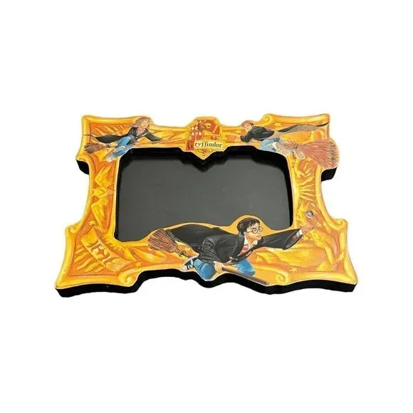 Vintage Y2K Harry Potter Gryffindor house Hogwarts Alumni photo frame