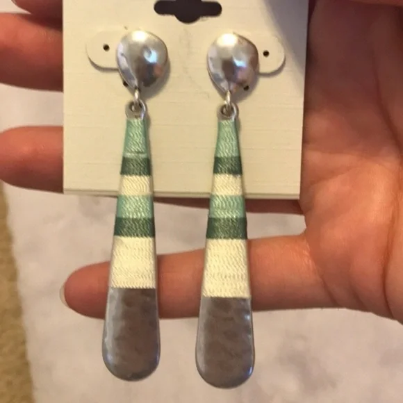 Lucky Brand silver thread wrapped Earrings