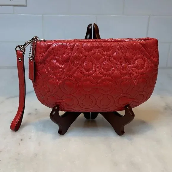 Coach Wristlet Bag Purse Leather Signature OpArt Logo Quilted Clutch Mini Bag
