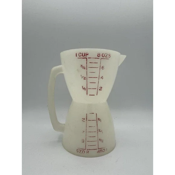 Vintage Tupperware Measuring Cup 860 Two-Sided  Wet Dry 8 Oz 1 Cup Handle