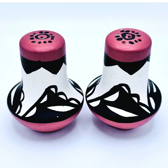 Southwestern Style Pottery‎ Salt & Pepper Shakers Set Red Black White Tribal