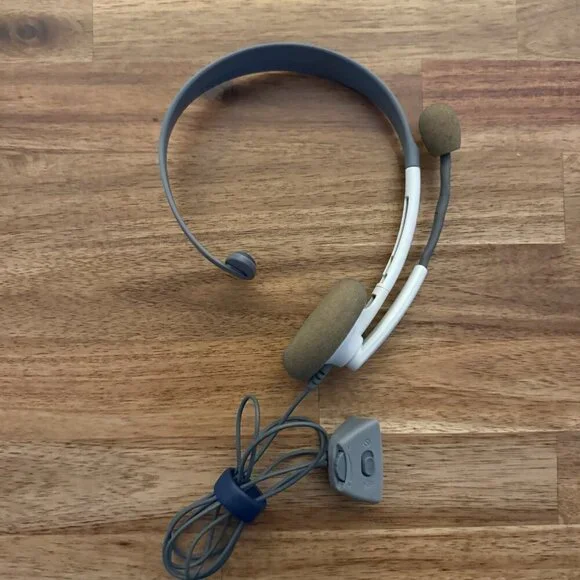 Microsoft Wired‎ Headset with Microphone for Xbox 360 White/Grey