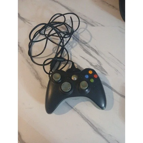 Microsoft Xbox 360 Wireless Controller with Play & Charge Kit Adapter OEM