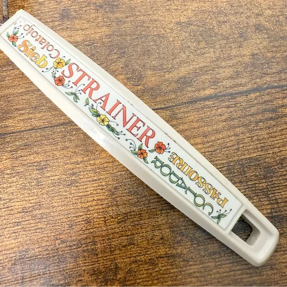 VTG 70s EKCO‎ Strainer Sieve Metal Plastic Handle USA Cottage Kitchen Farmhouse