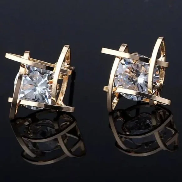 *NEW Round Solitaire Caged Diamond Stud Earrings