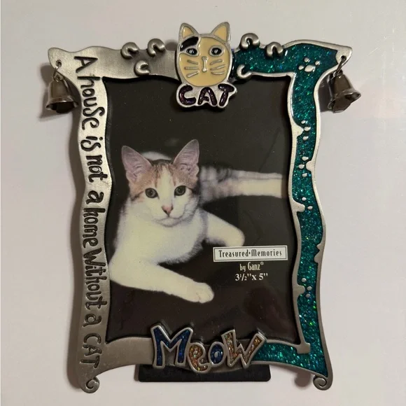 Vintage Treasure Memories GANZ Cat Frame with Silver and Teal Sparkling Accents