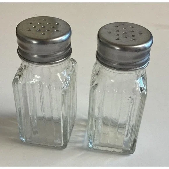 Vintage Ribbed Square Salt & Pepper Shakers Clear Chrome Clear Glass‎