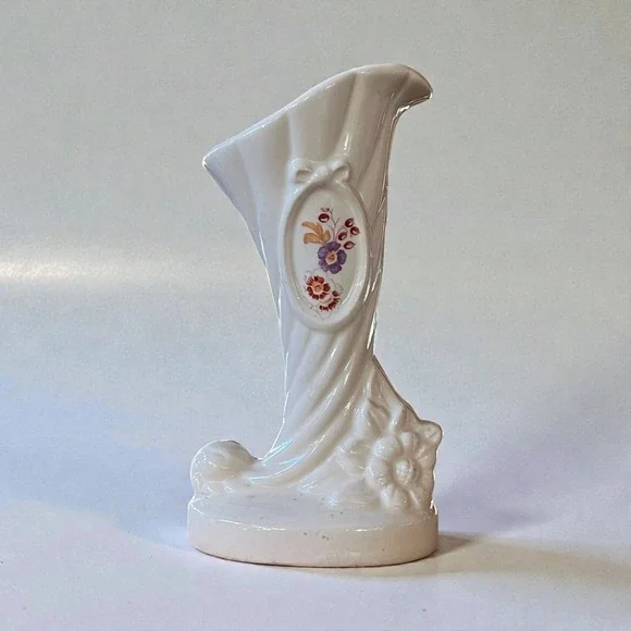 Vintage White Ceramic Cornucopia Bud Vase Floral Cottagecore Romantic Decor