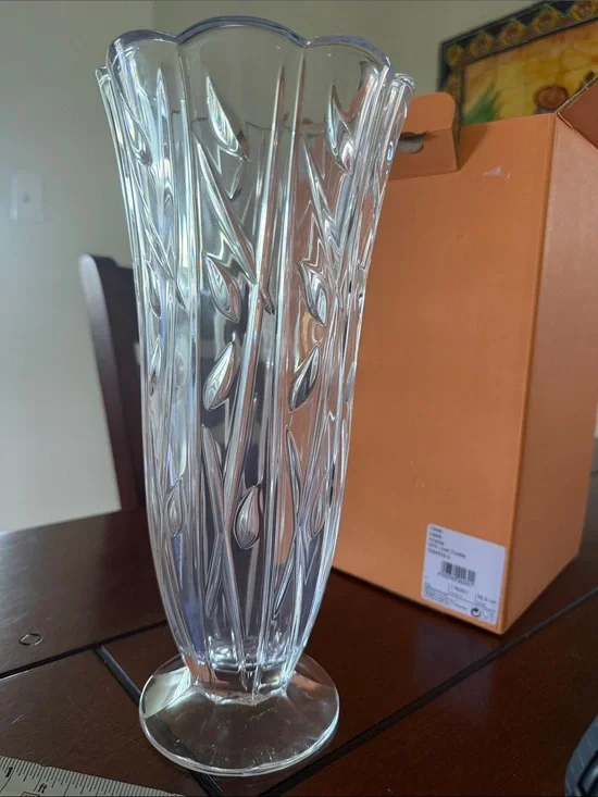 Amaris 24% Lead Crystal Vase, Germany Bleikristall 11 3/4
