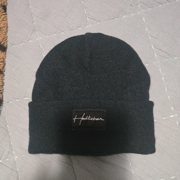 Hollister Dark Knit Beanie