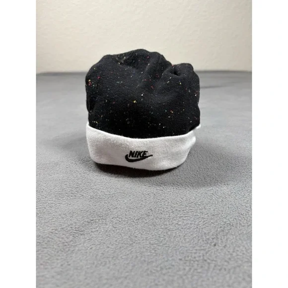 Nike Baby Beanie Hat 0-6 Months Black Speckled Knit Unisex Infant Swoosh