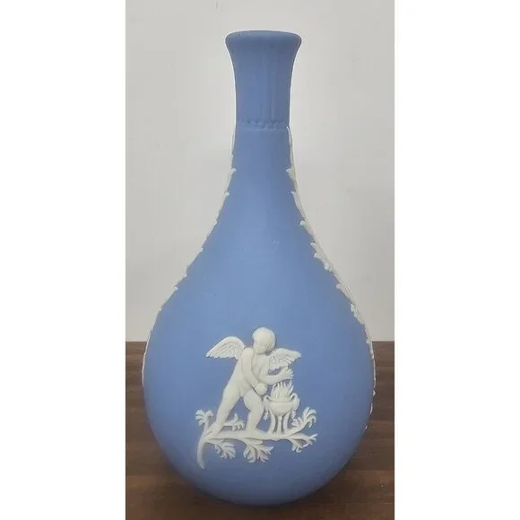 Vintage Wedgwood Blue Jasperware Bud Vase Cherubs 5.25