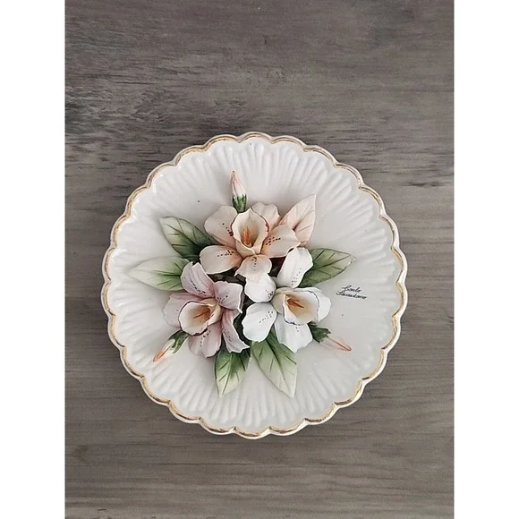 Vtg Antq‎ Capodimonte Italy Porcelain 3D Flowers Plate Carlo Savastano 6.5