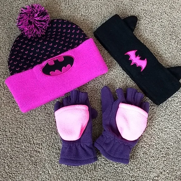 Batman Kids Girls Hat Ear Warmer Glove Bundle Pink Black‎ Winter Warm Snow Puff