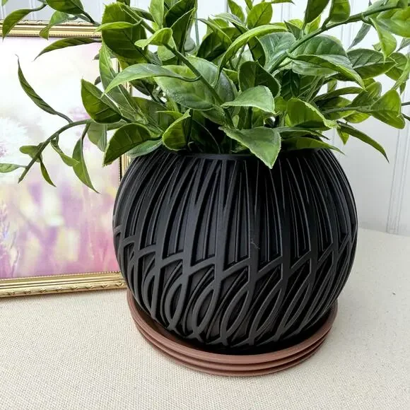 The Lumen Planter, Indoor Flower Pot, Tabletop Planter, Raised Pattern