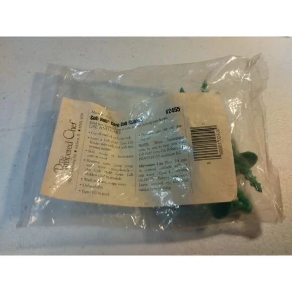 Pampered Chef Set of 8 CORN COB NOBS #2455 Green Plastic New Sealed Retired