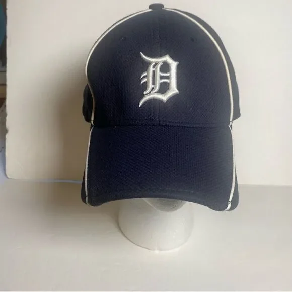 New Era 39 Thirty Detroit Tigers Official Batting Practice Cap Size M-L