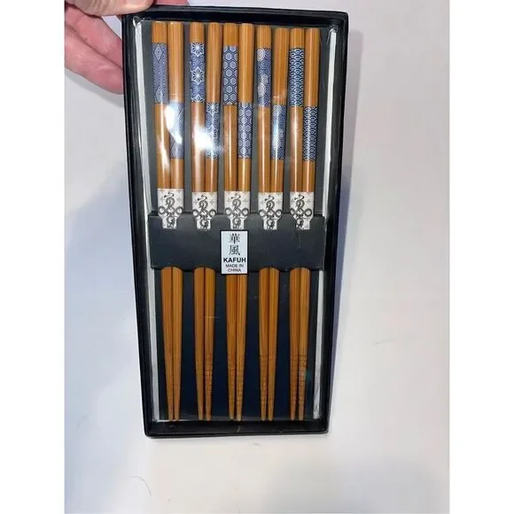 NIB Kafuh Japanese Style Chopsticks Set Of 5‎