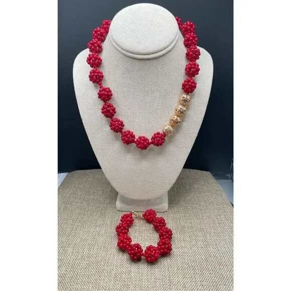 Charming Cherry Two piece Set Necklace and Bracelet Bright Red Beaded