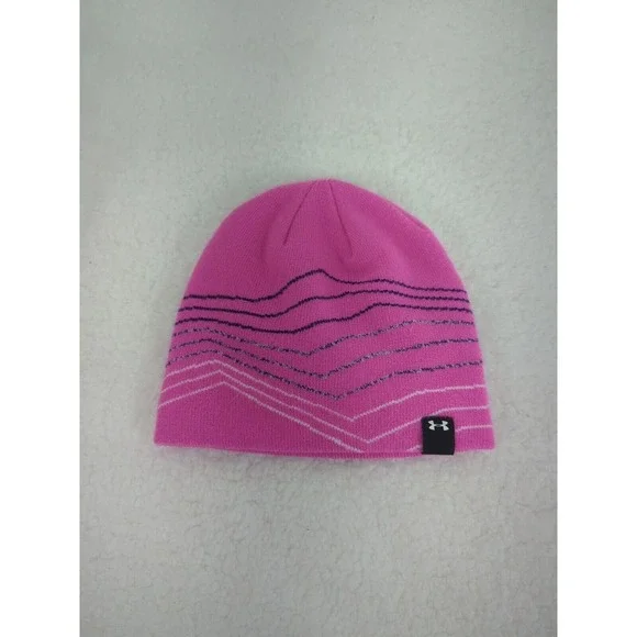 Under Armour Girl's Youth Medium Purple Winter Hat Beanie Cap,‎ Logo