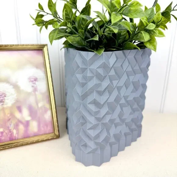Cobble Planter 02, Indoor Flower Pot, Tabletop Planter, Triangular Design