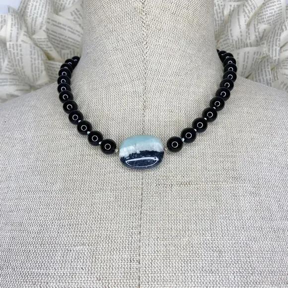 Black & Blue Ombre Focal Bead Necklace