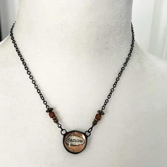 🍭6/$30 Dance dome pendant necklace