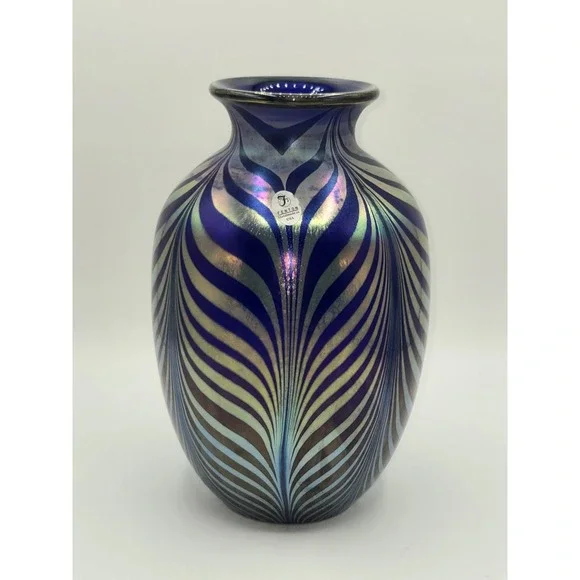 Fenton Art Glass Connoisseur Collection 2002 