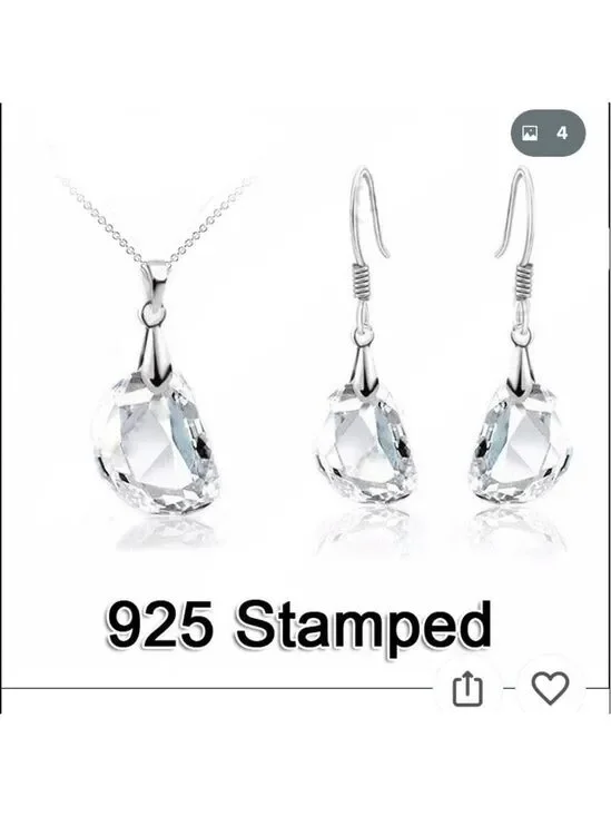 𝅺925 Sterling Silver Crystal Pendant & Earring Set