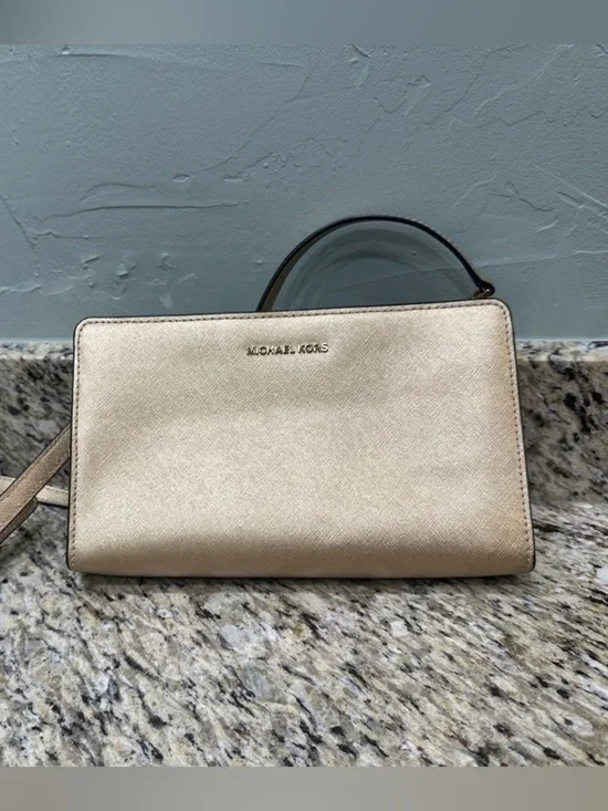 Michael Kors Jet Set Saffiano Leather Crossbody Bag in Gold
