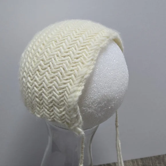 Hand Knit Baby Bonnet - Newborn Photography Prop - 100% Merino Wool Brand New