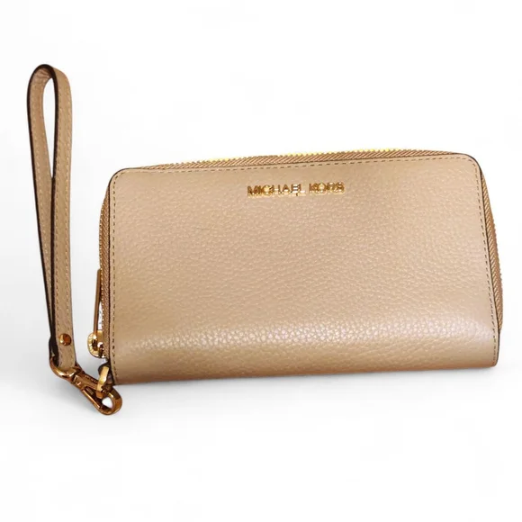 Michael Kors Jet Set Travel Wristlet Wallet Beige Leather
