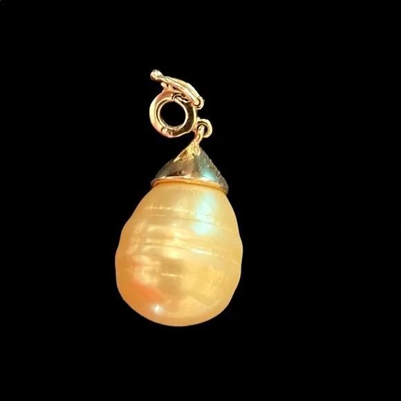 Golden south sea pearl pendant gold over 925 silver stamp on crown 1/2” long