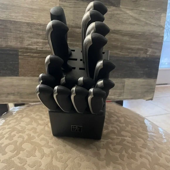 JA Henckels International Fine Edge Synergy 16 Pc Knife Block Set Black Silver
