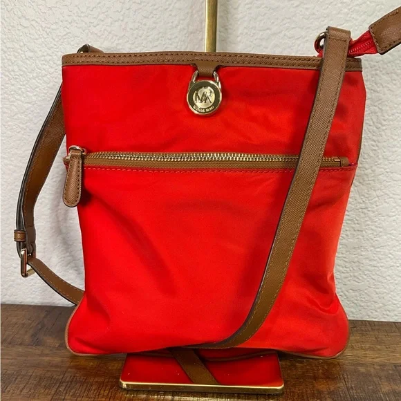 Michael Kors Kempton‎ MK Signature Nylon Messenger Crossbody