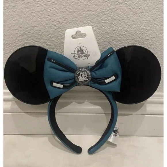 Disneyland Anaheim Ducks Day Ears Mighty 2024 NHL Hockey Disney NWT