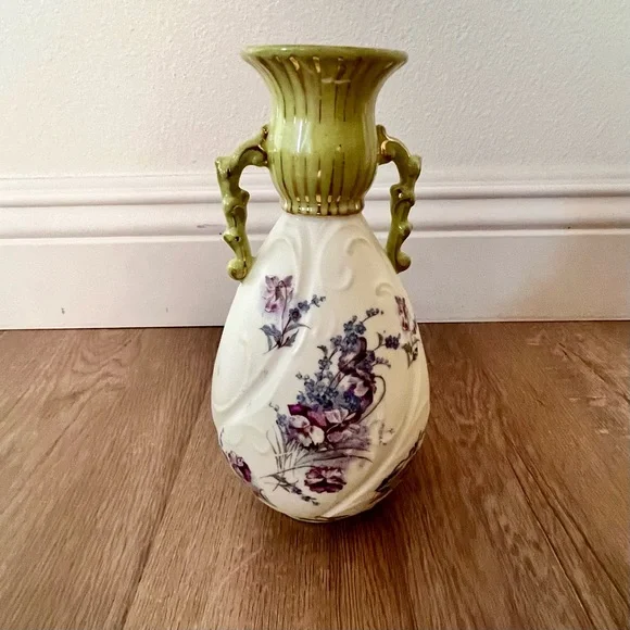 Antique c1910 RW Rudolstadt Germany Porcelain Bisque Floral‎ 2 Handle Vase Fixed