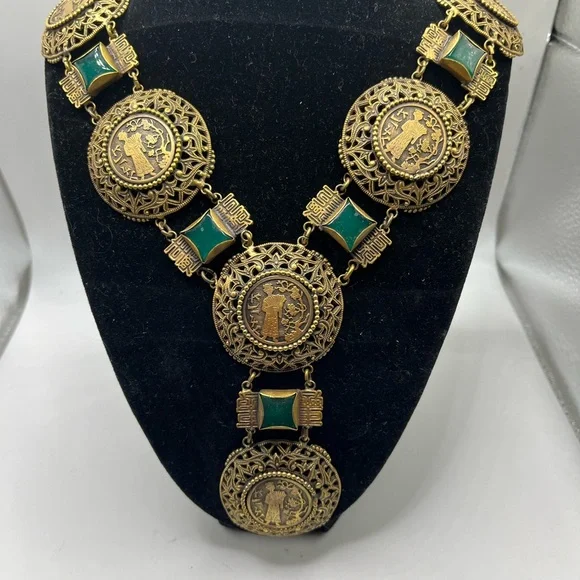RARE Joseff Of Hollywood Necklace Asian Motif Faux Chrysoprase 32” long
