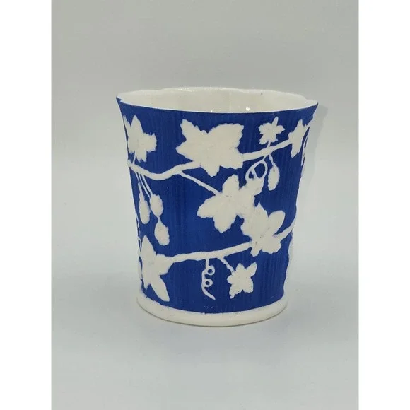 MMA Metropolitan Museum of Art Blue White Relief Ivy Vine Cachepot Planter
