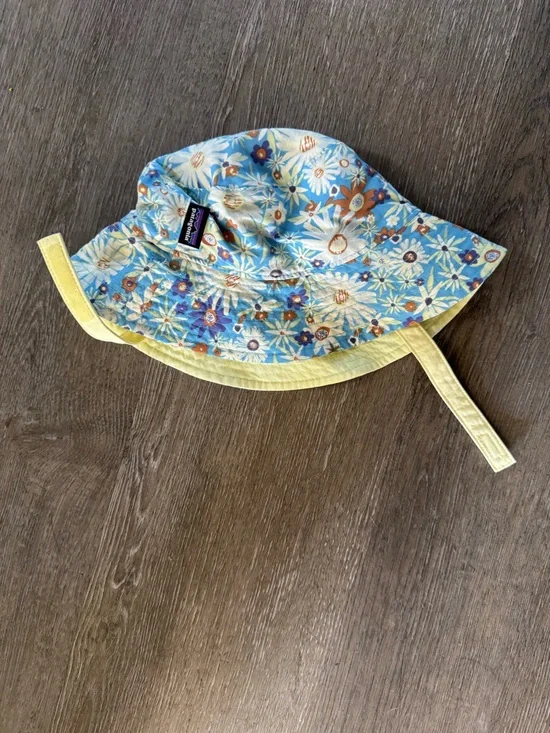 Patagonia reversible kids' bucket hat