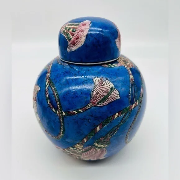 Cobalt Vintage Japanese ginger jar in excellent condition